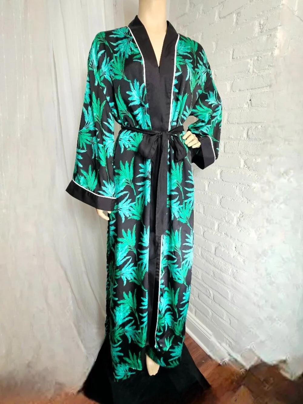 Fe Noel x Target Feathered Palm Print Robe & Wide Leg Pants Set Size XL Black - Picture 2 of 16
